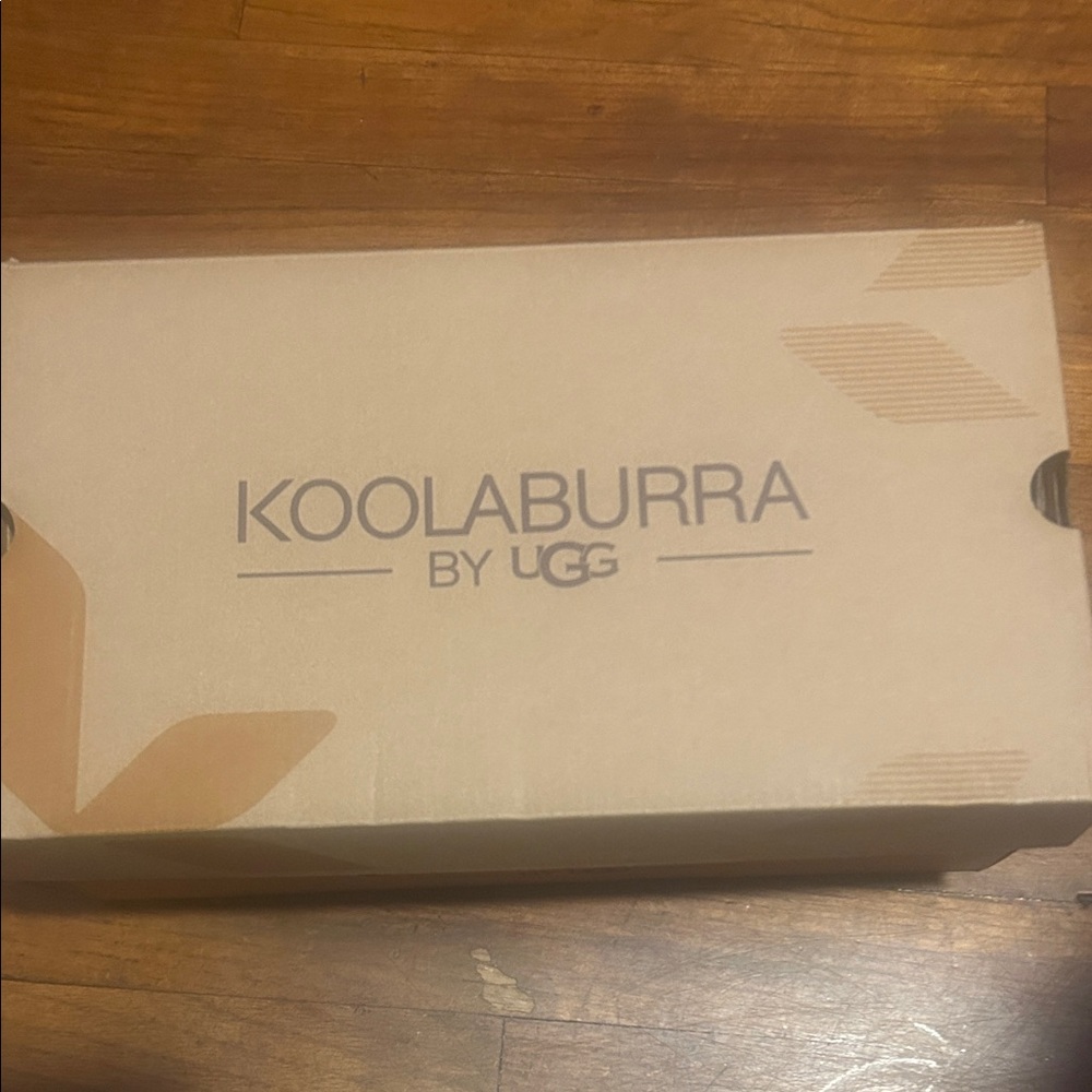 Koolaburra Women's Plush Black Slippers